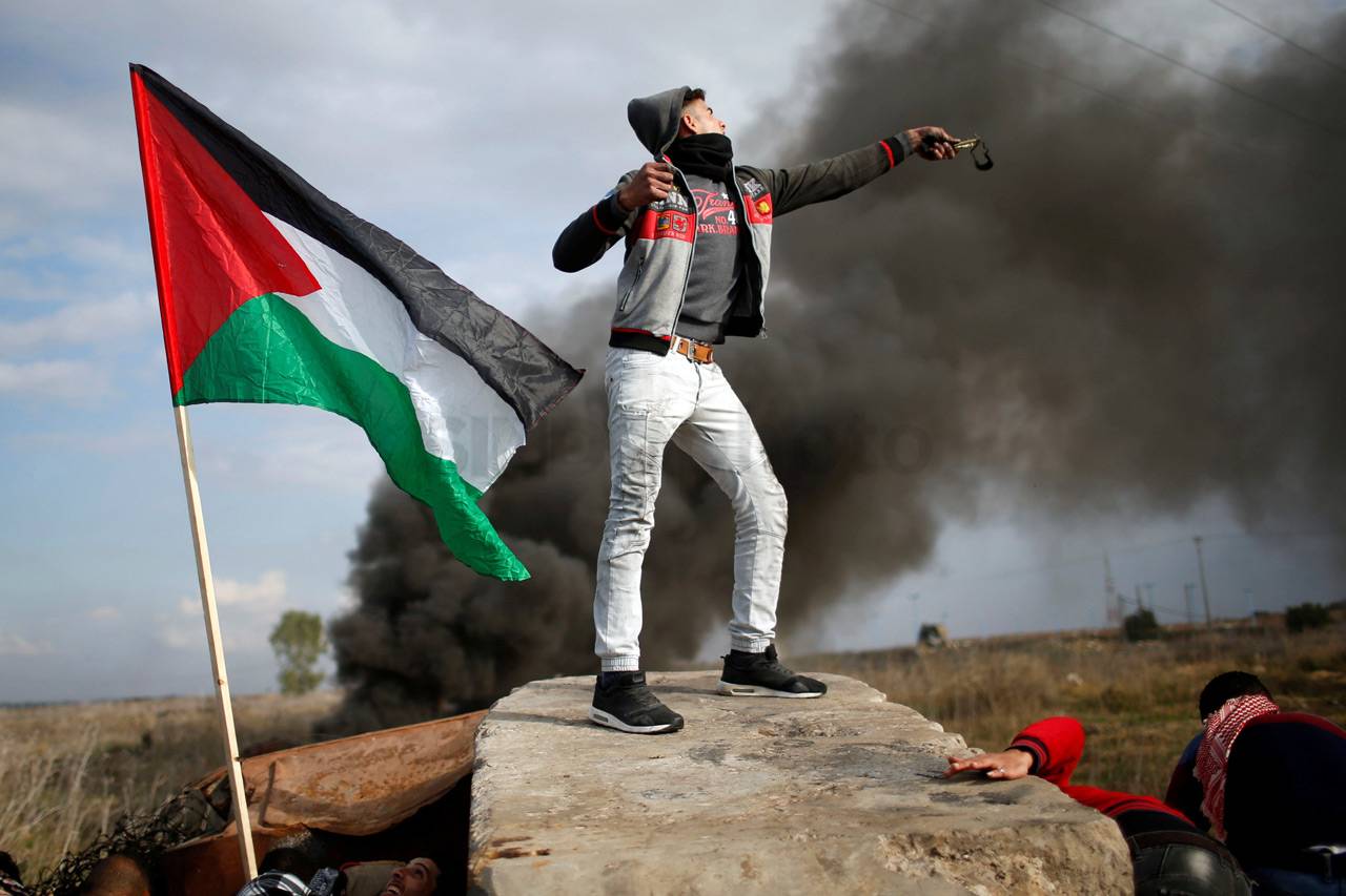 Bentrok Warga Palestina...