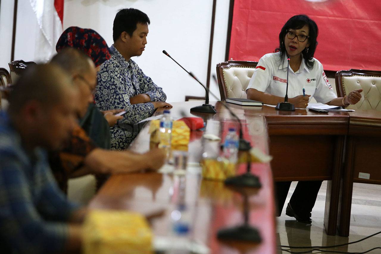 PMI Akan Anugerahi Lencana...