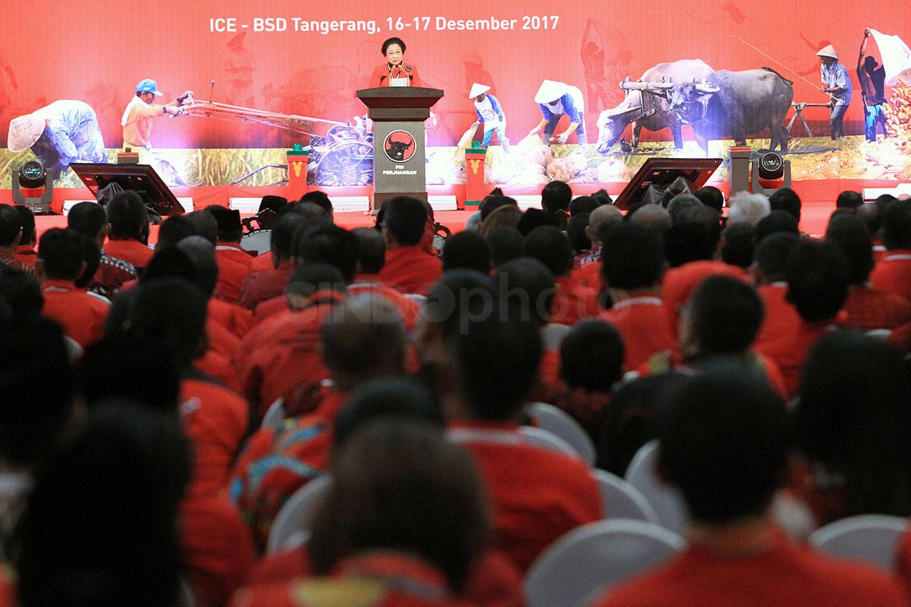 Presiden Jokowi Hadiri...