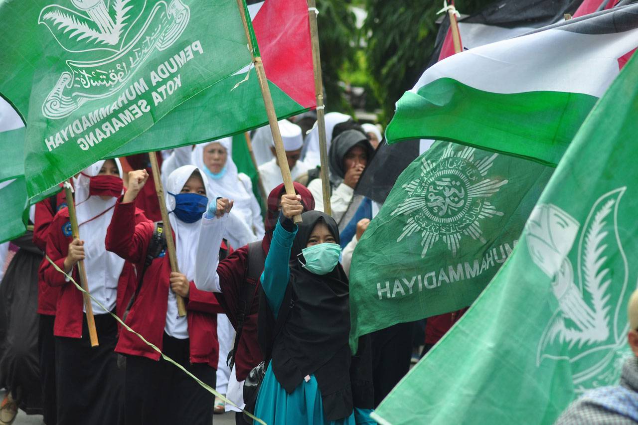 Massa Muhammadiyah Gelar...