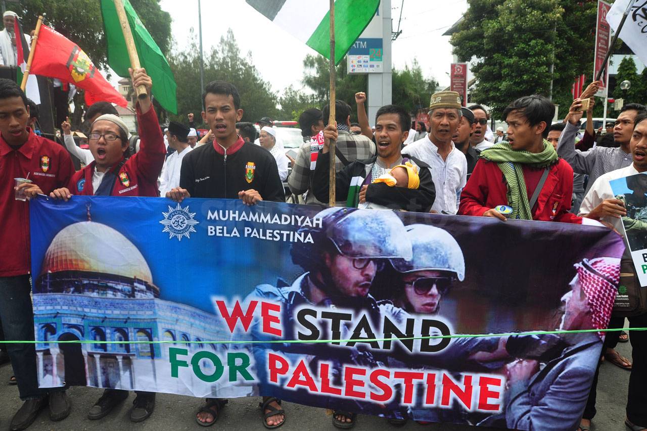 Massa Muhammadiyah Gelar...