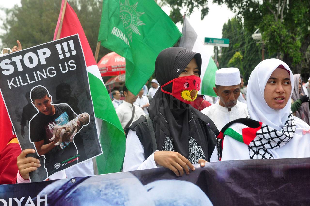 Massa Muhammadiyah Gelar...