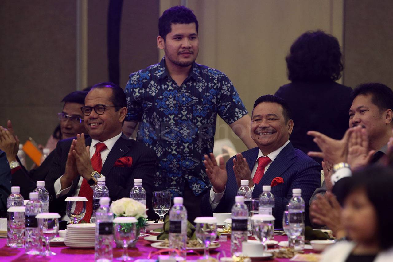 Peradi Gelar Perayaan...