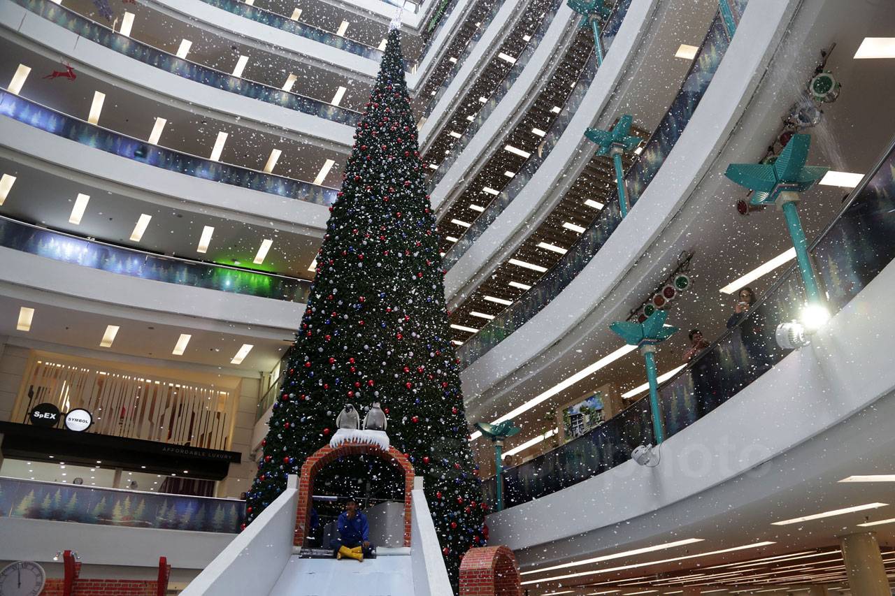 Ornamen Natal Hiasi...