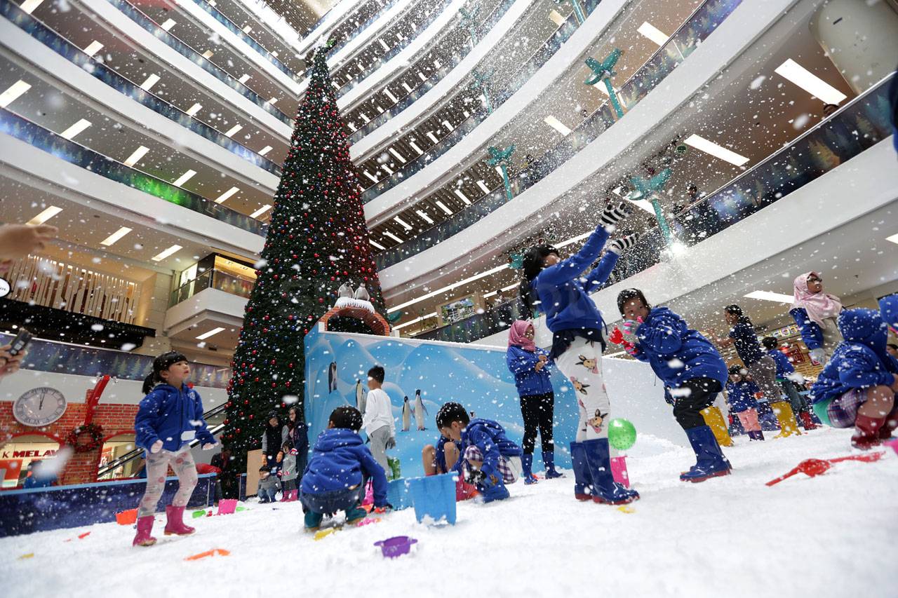 Ornamen Natal Hiasi...