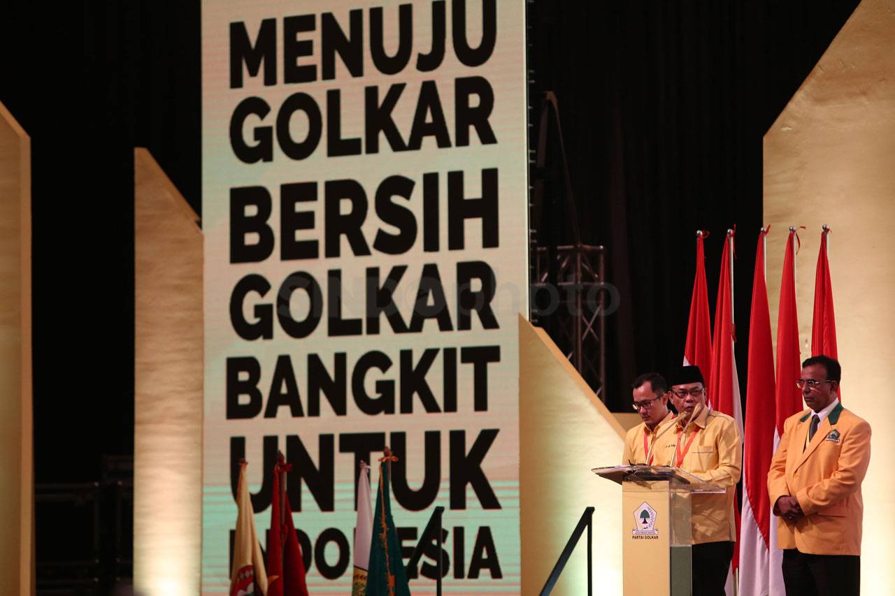 Airlangga Hartarto Dengarkan...