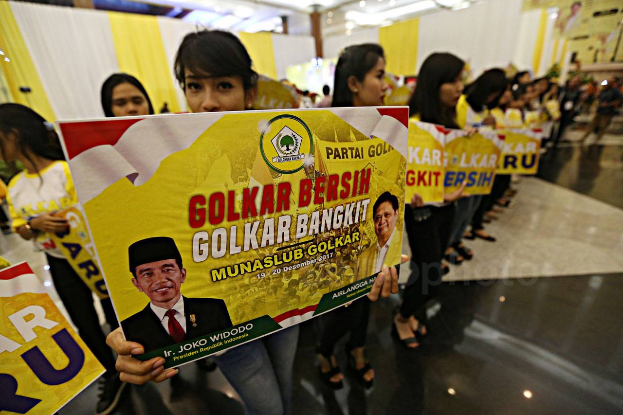 Airlangga Hartarto Resmi...