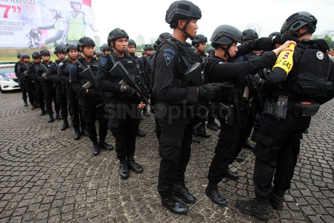 Polri-TNI Gelar Apel...