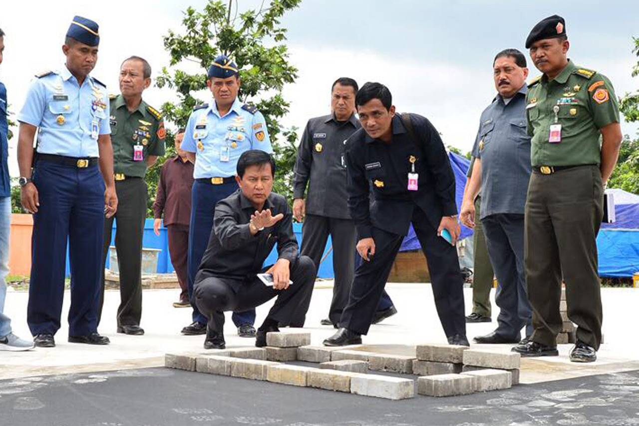 Sekjen Kemenhan Kunjungi...