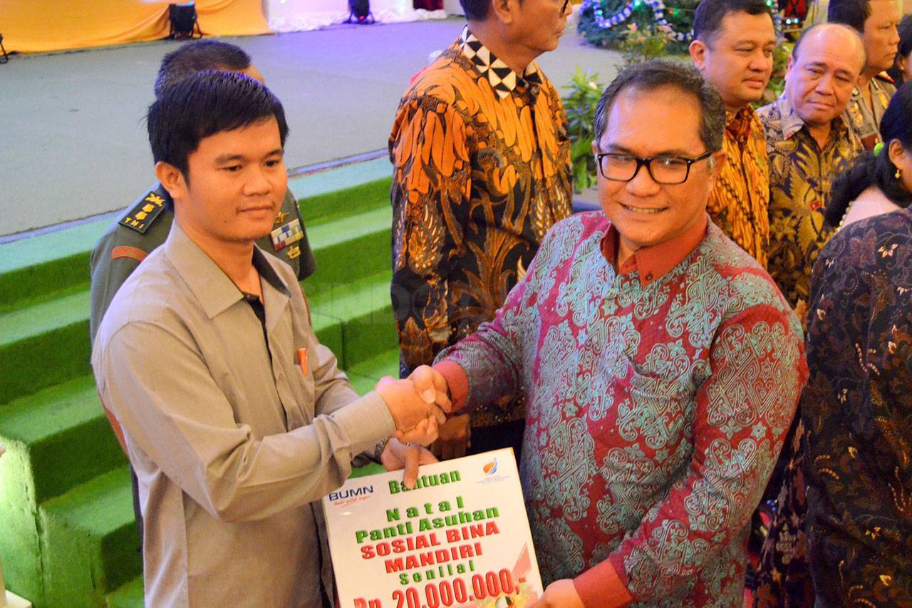 BTN Serahkan Santunan...
