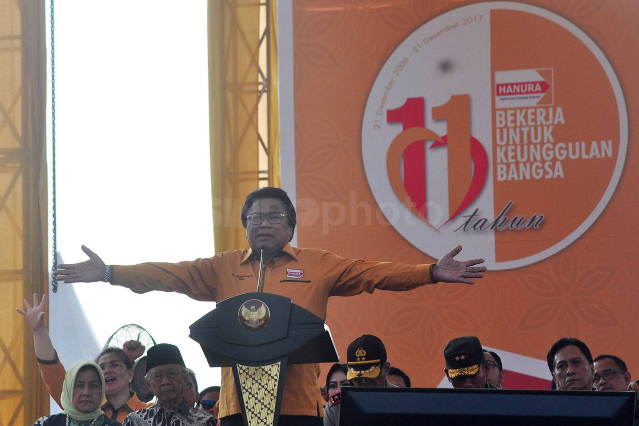 Presiden Jokowi Hadiri...