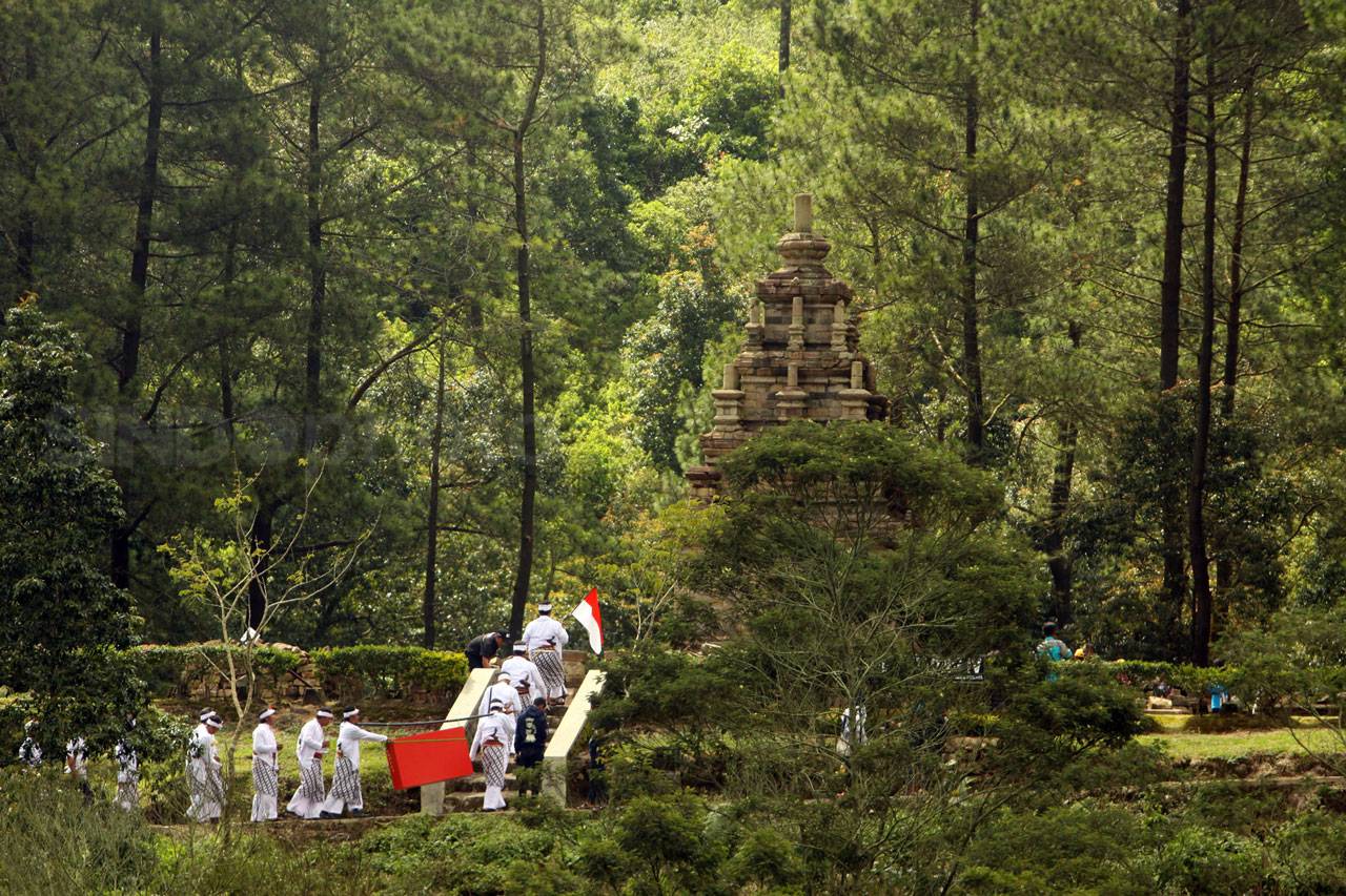 Gedong Songo Royal Culture