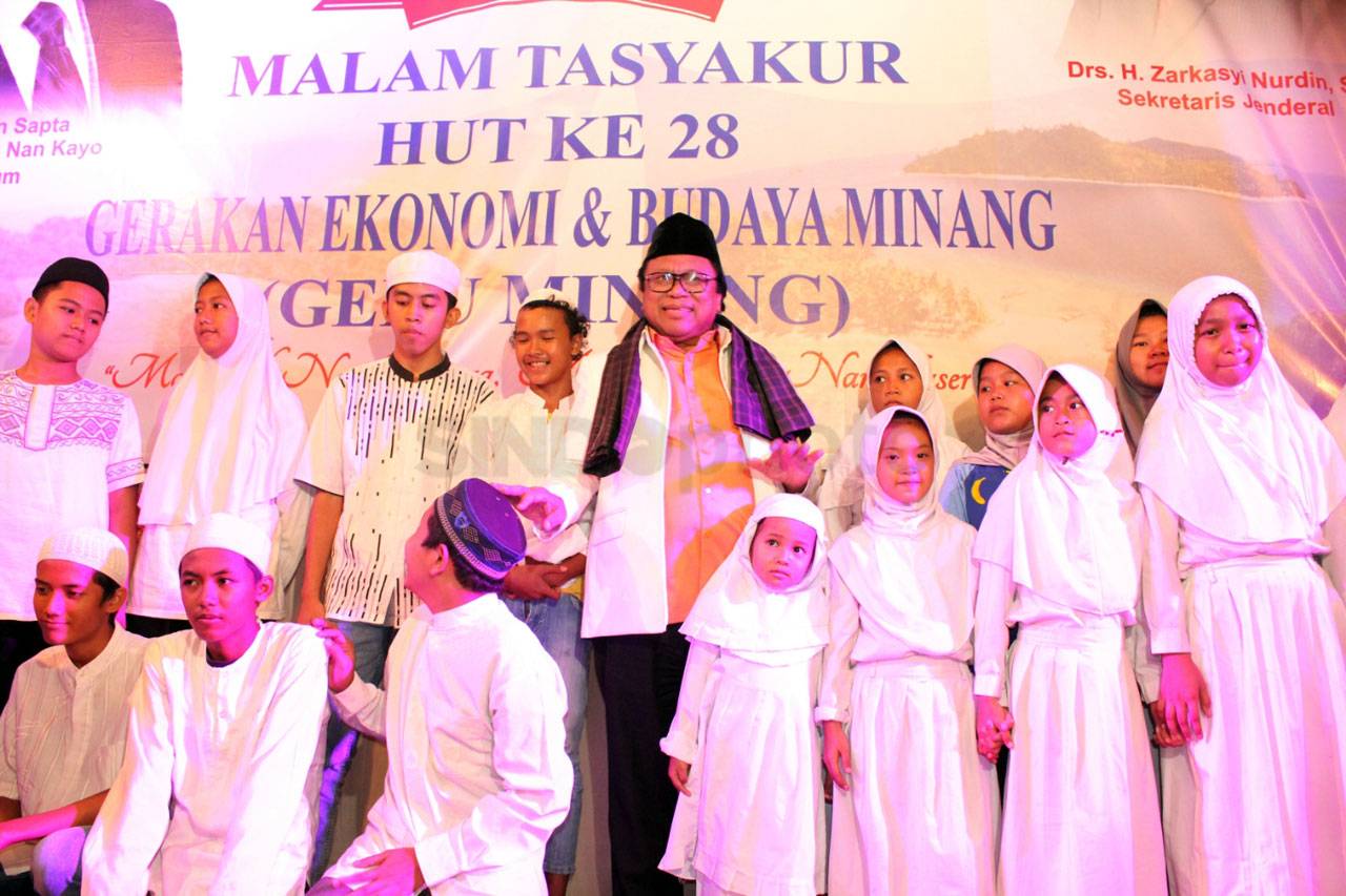 Oesman Sapta Hadiri...