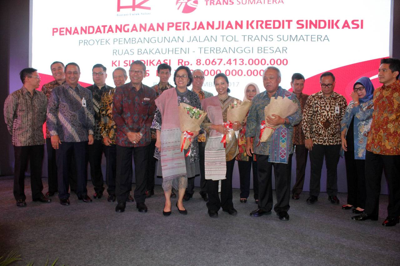 Hutama Karya Peroleh...