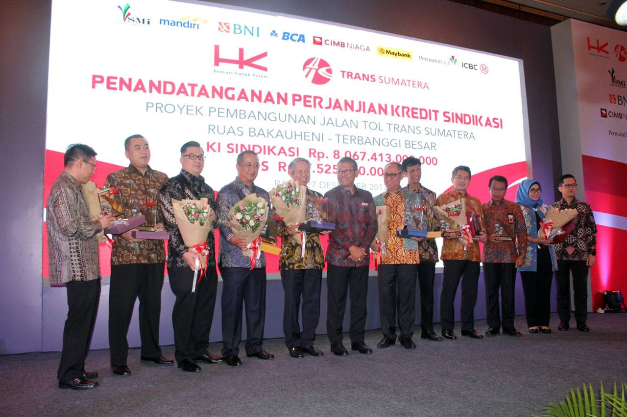 Hutama Karya Peroleh...