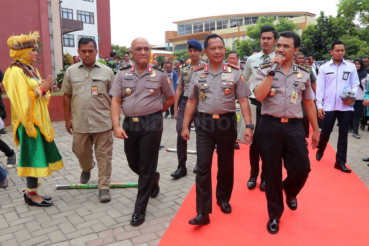 Kapolri Resmikan Gedung...