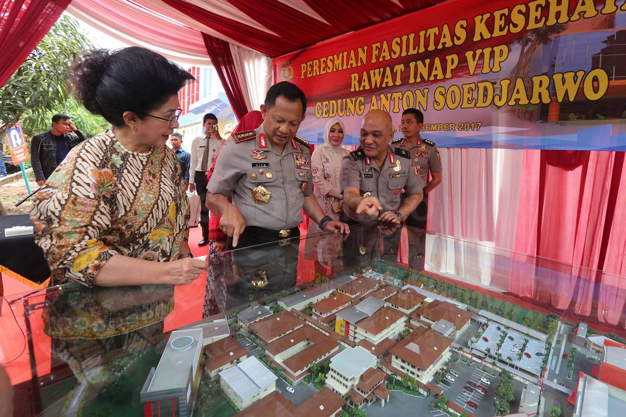 Kapolri Resmikan Gedung...