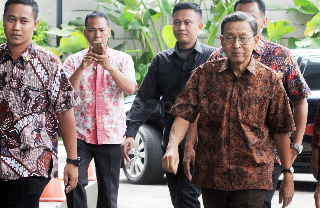 KPK Periksa Mantan Wapres...