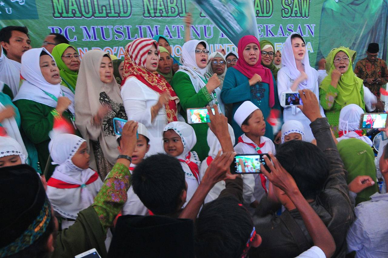 Mensos Hadiri Doa Bersama...