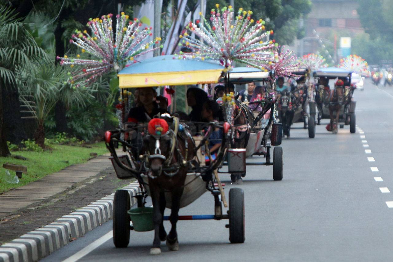 Menikmati Jakarta Lengang...