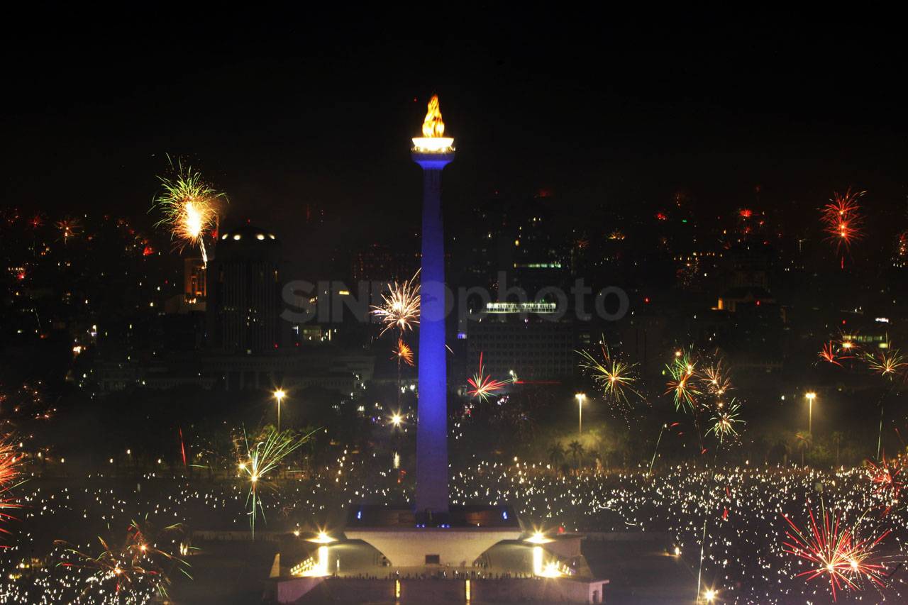 Ribuan Warga Nikmati...