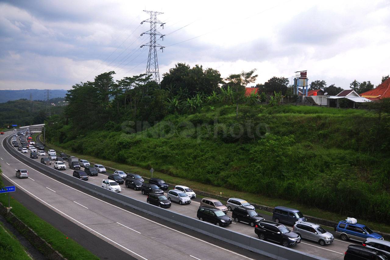 Arus Balik Libur Tahun...