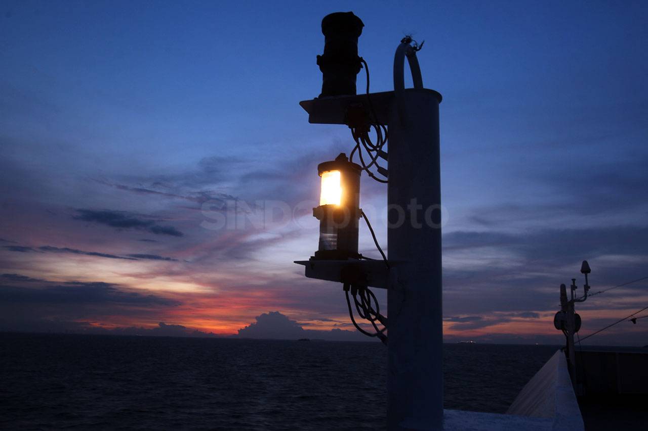 Terpesona Sunset Pertama...