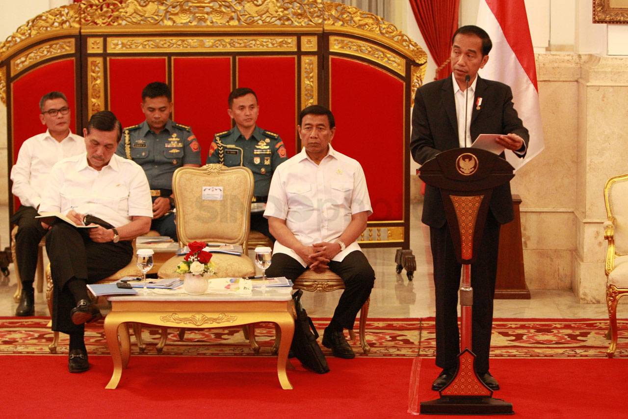Presiden Jokowi Pimpin...