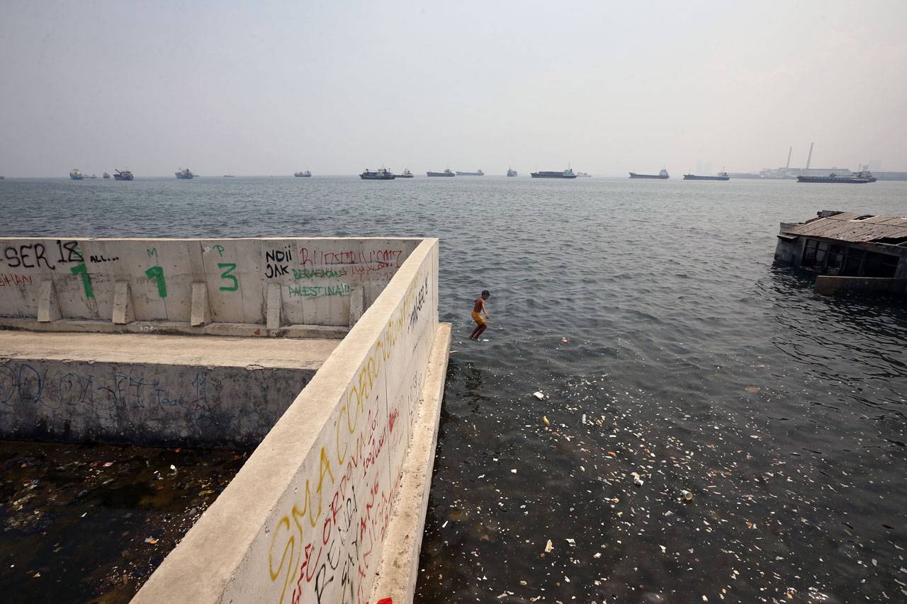 Giant Sea Wall di Pantai...