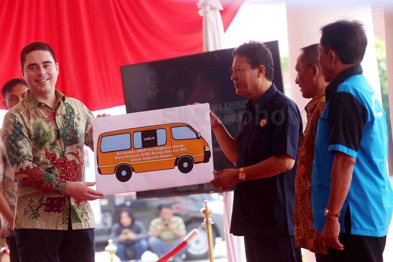 Gubernur Jatim Resmikan...