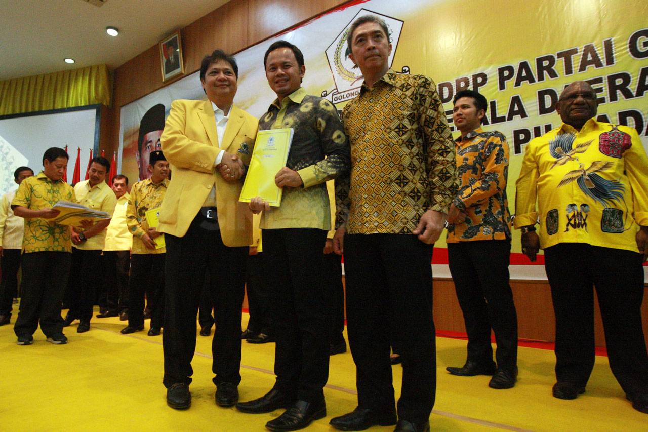 Partai Golkar Serahkan...