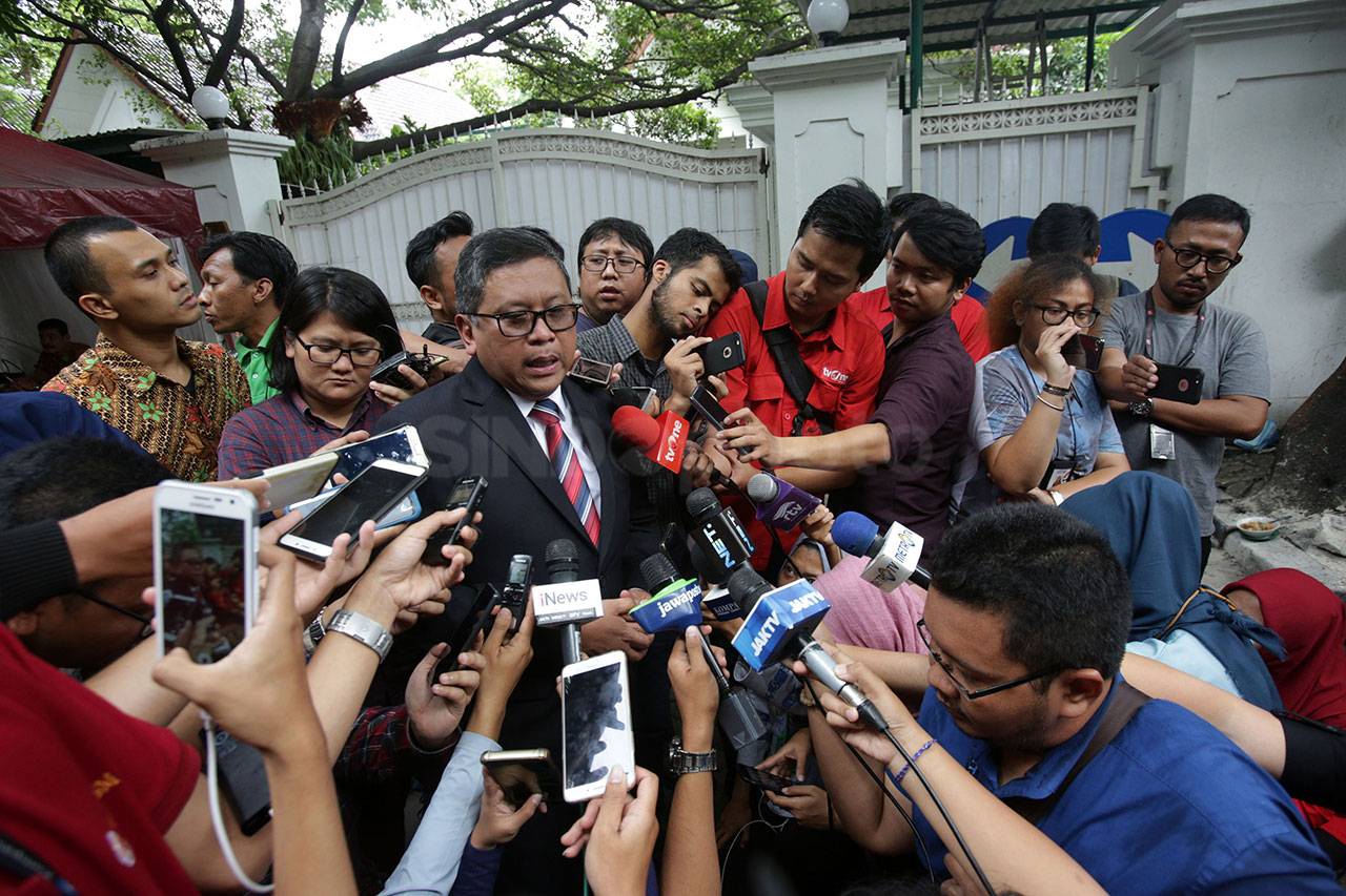 Sekjen PDIP Teteskan...
