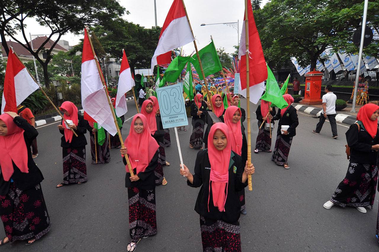 Ratusan Santri Ikuti...