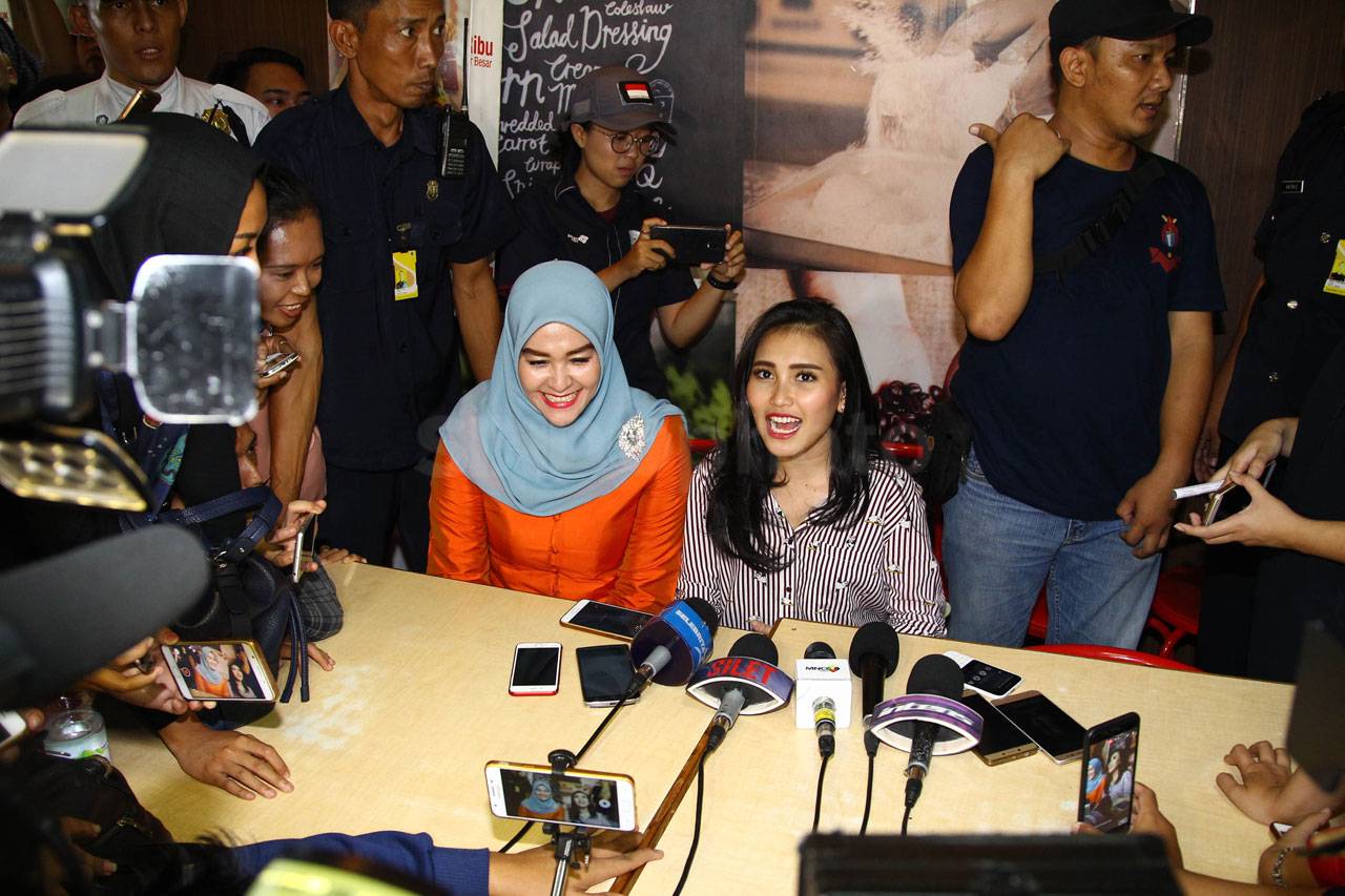 Ayu Ting Ting Promosikan...