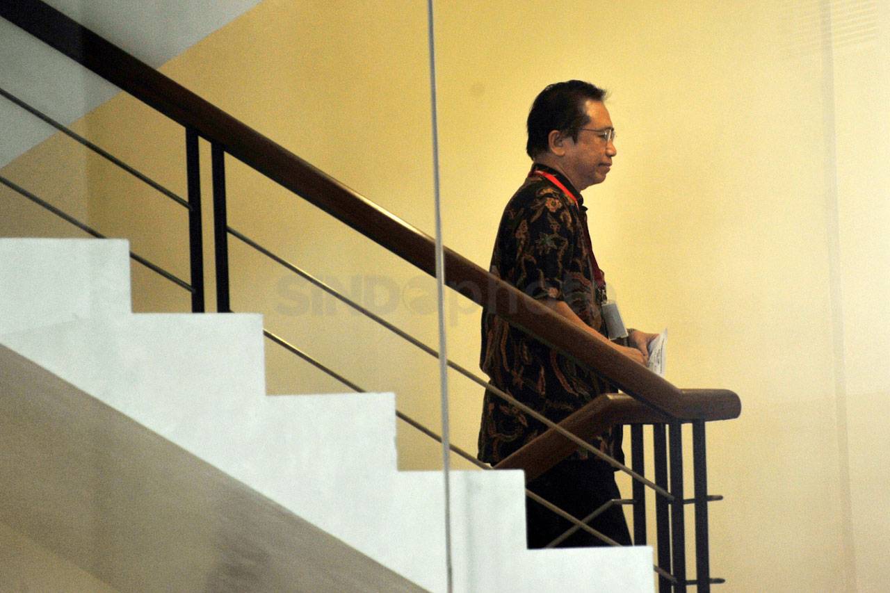 KPK Periksa Mantan Ketua...