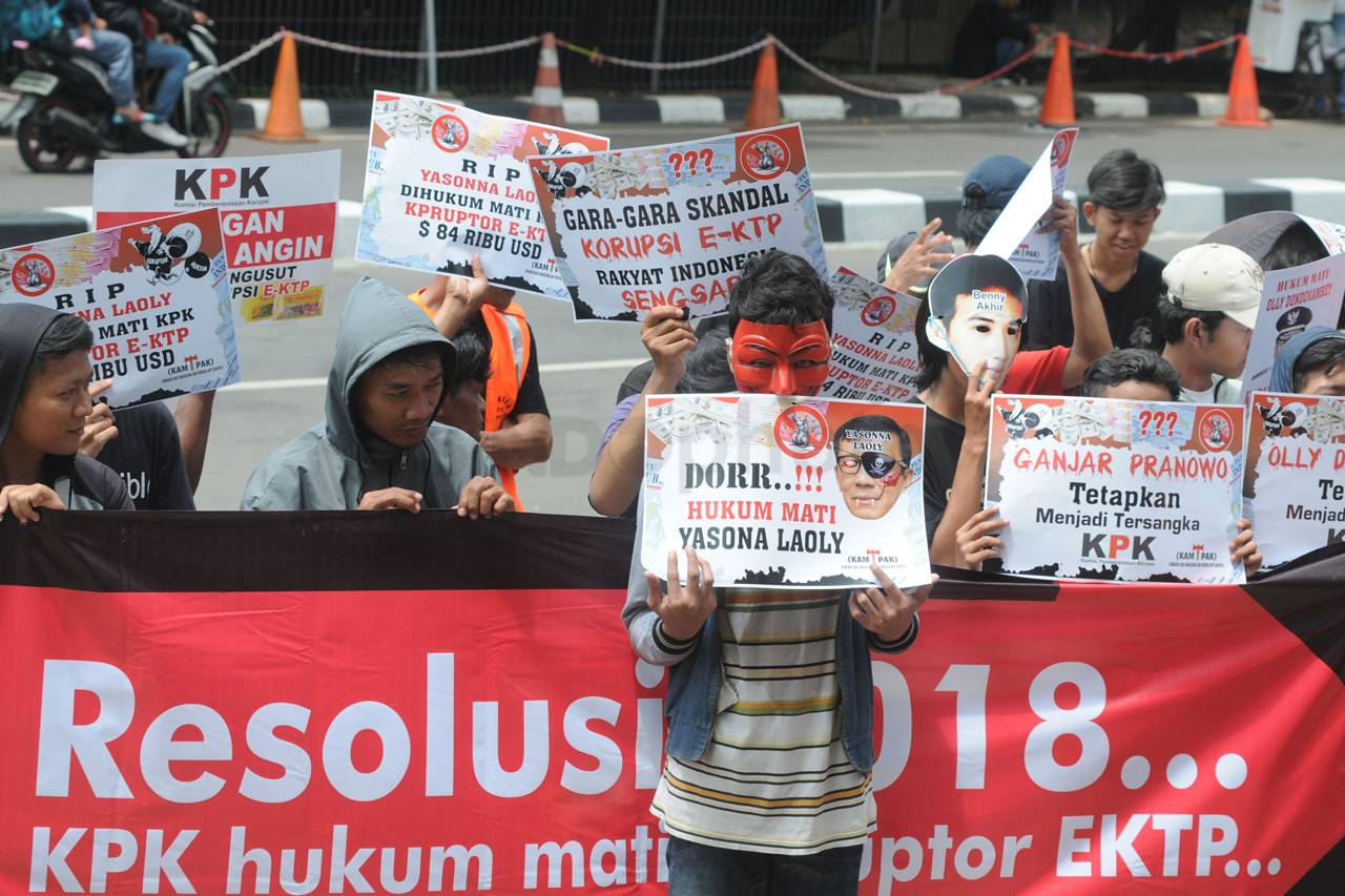 Unjuk Rasa Desak KPK...