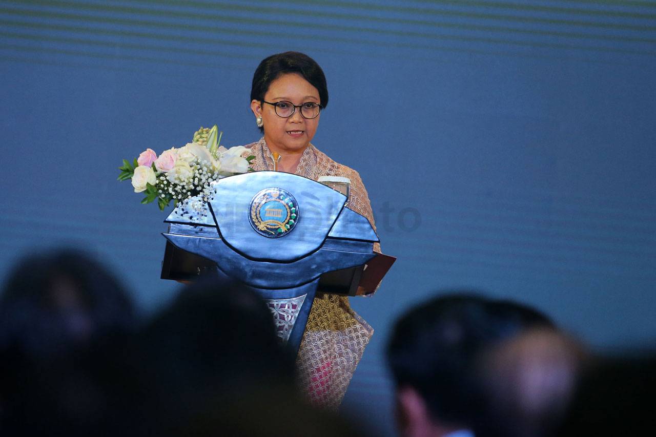 Menlu Retno Marsudi...
