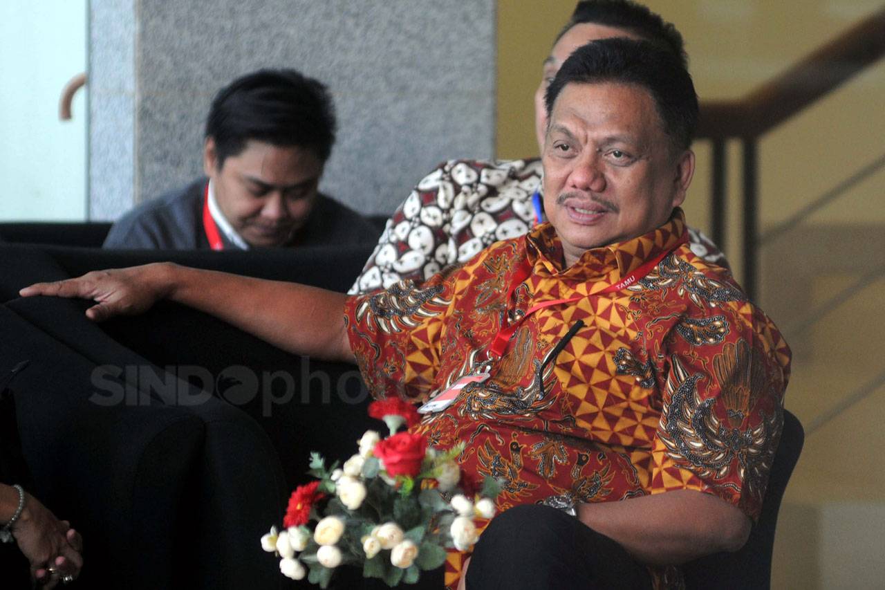 KPK Periksa Gubernur...