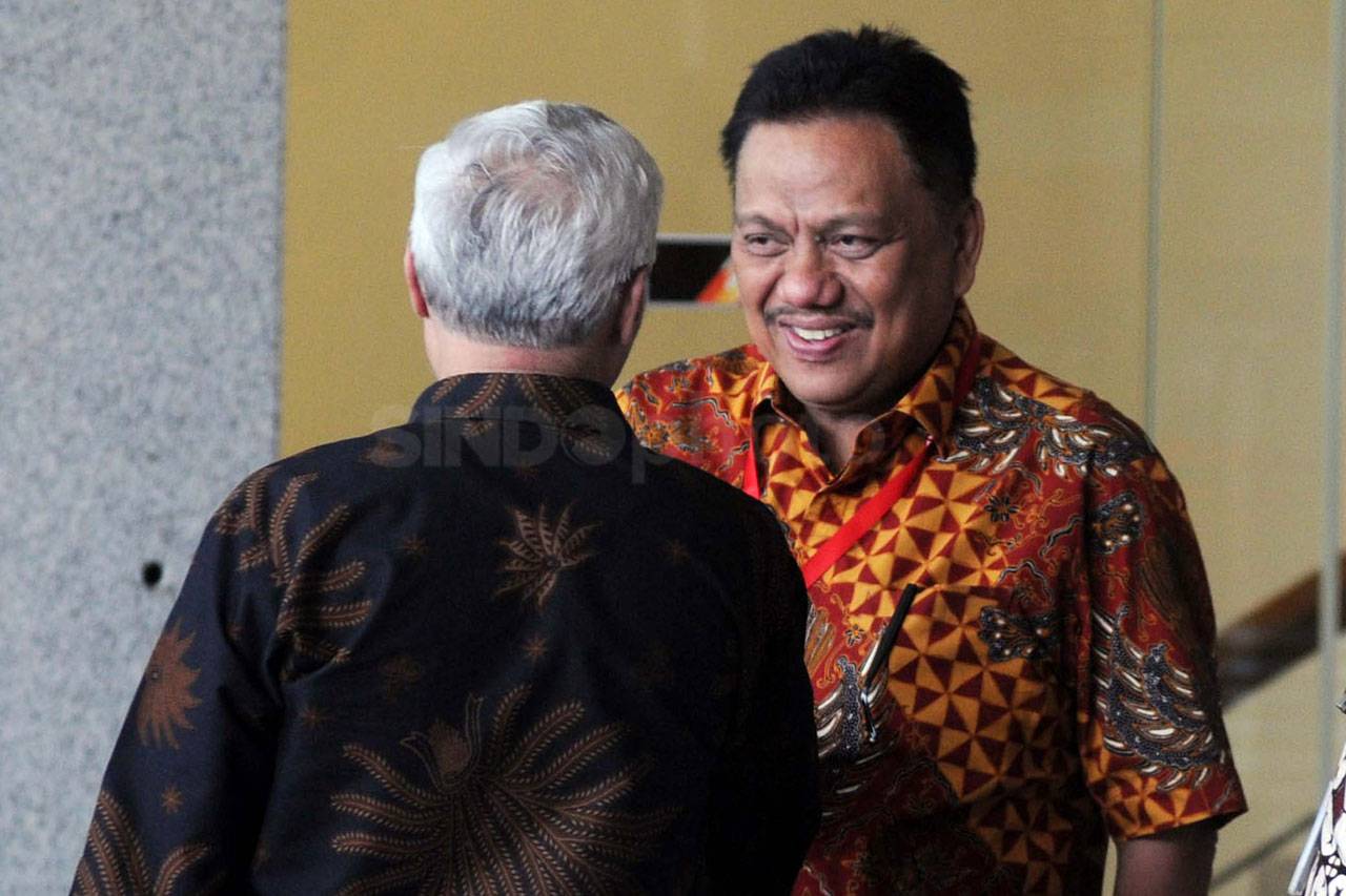 KPK Periksa Gubernur...