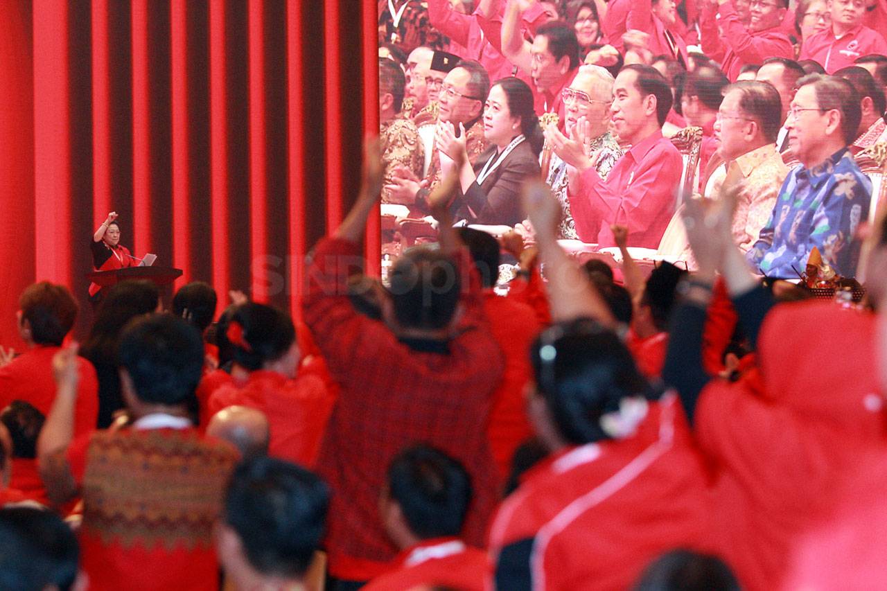 Presiden Jokowi Hadiri...