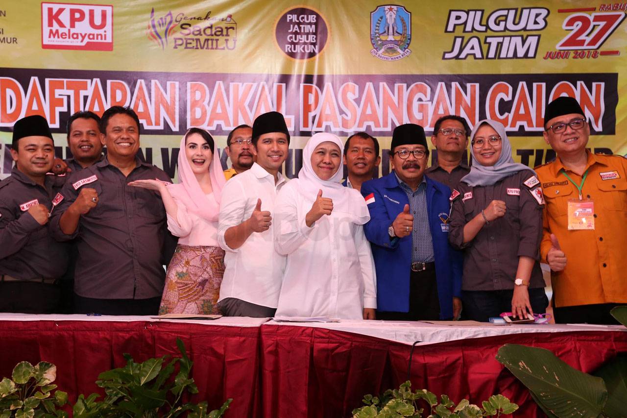 Pasangan Khofifah-Emil...
