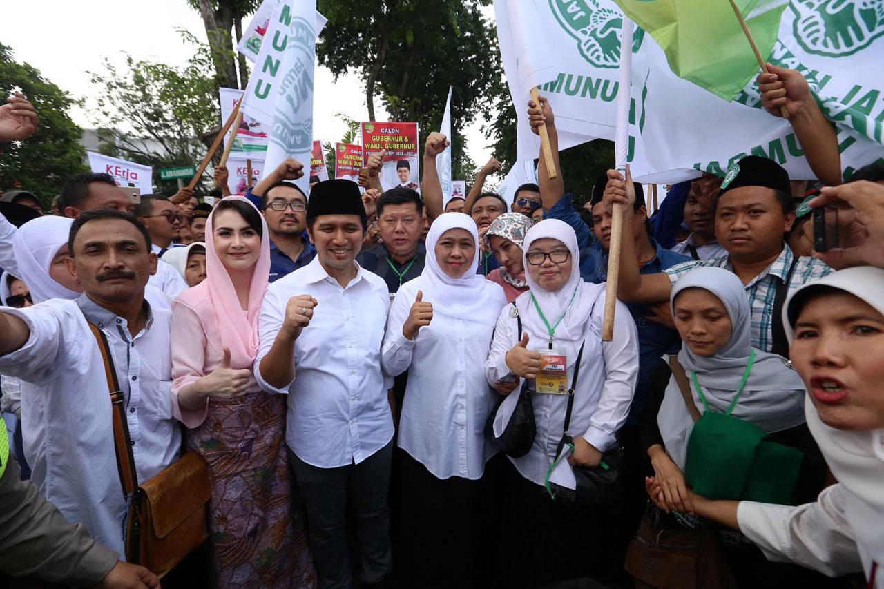 Pasangan Khofifah-Emil...