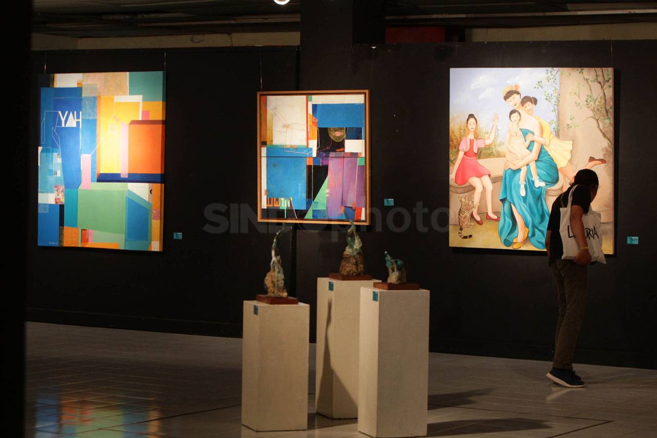 Pameran 16 Perempuan...
