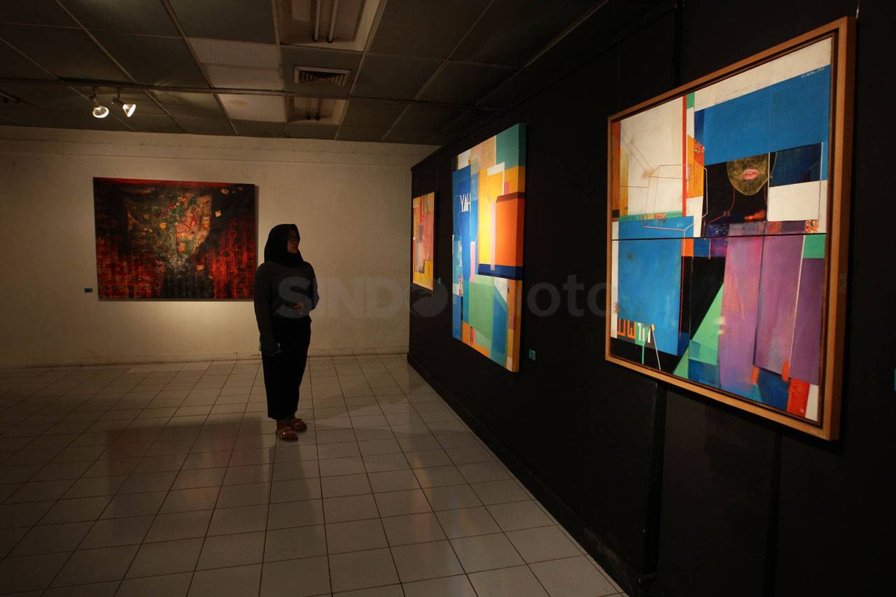 Pameran 16 Perempuan...