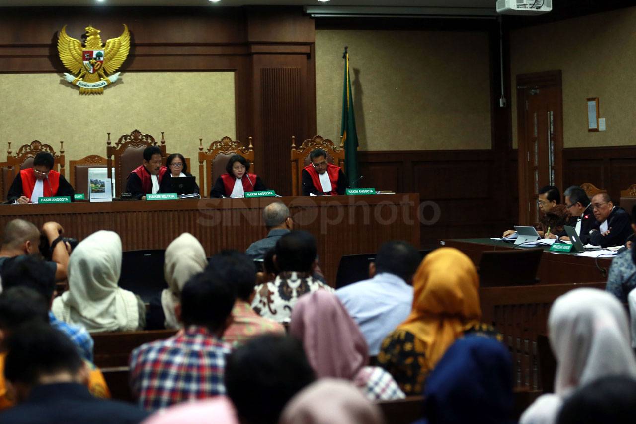 Setya Novanto Jalani...