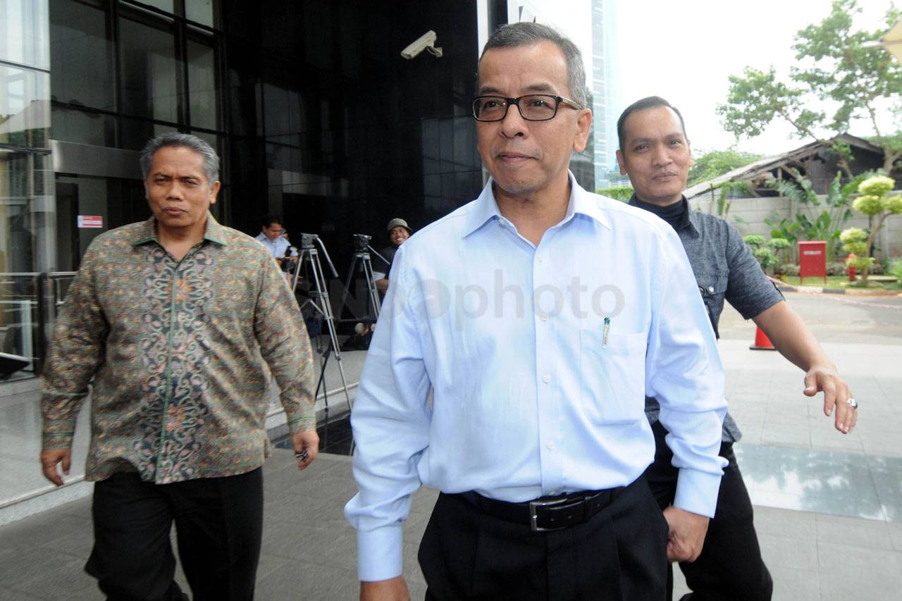 KPK Periksa Mantan Dirut...