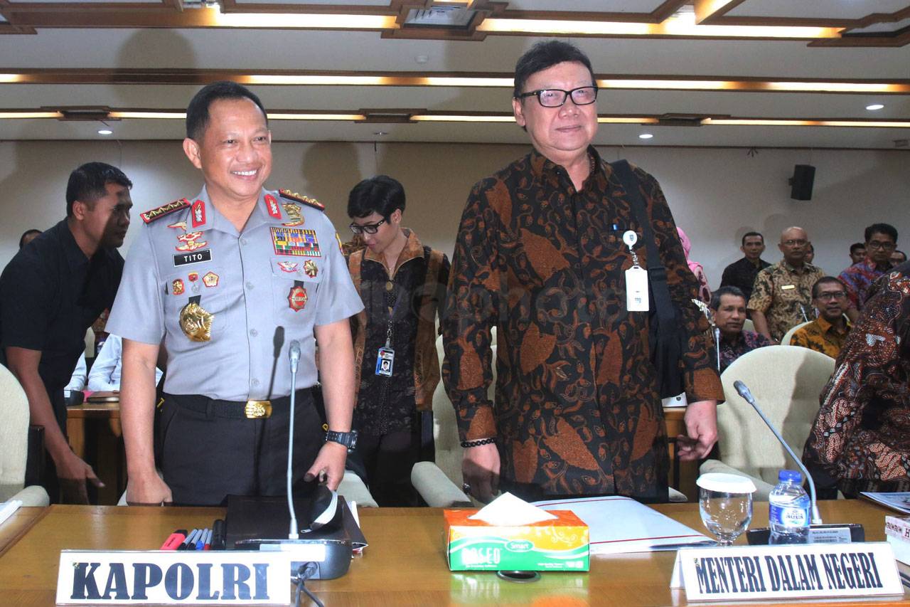 DPR Gelar Rapat Konsultasi...