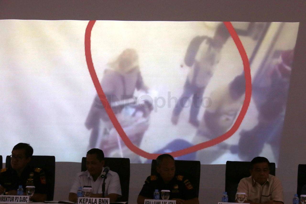 BNN dan Bea Cukai Gagalkan...