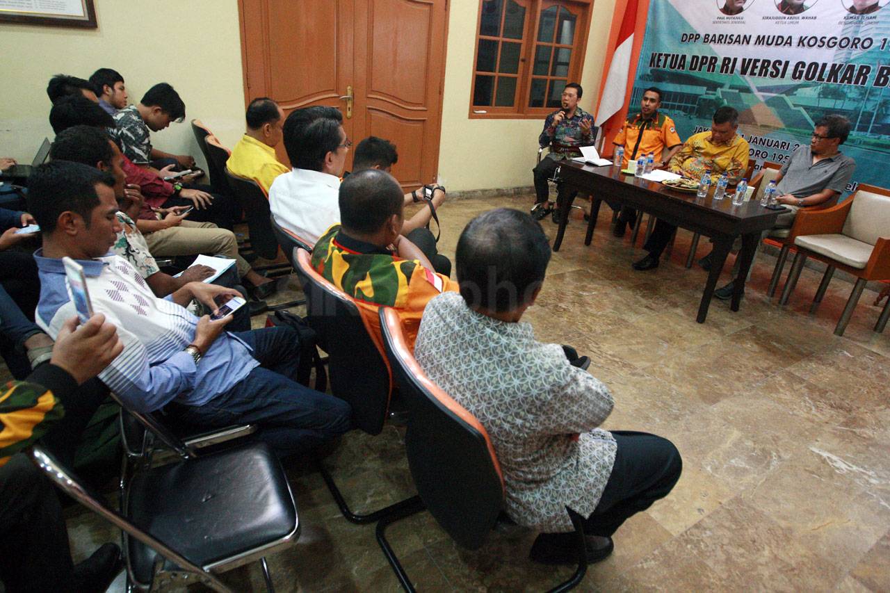 Diskusi Ketua DPR Versi...