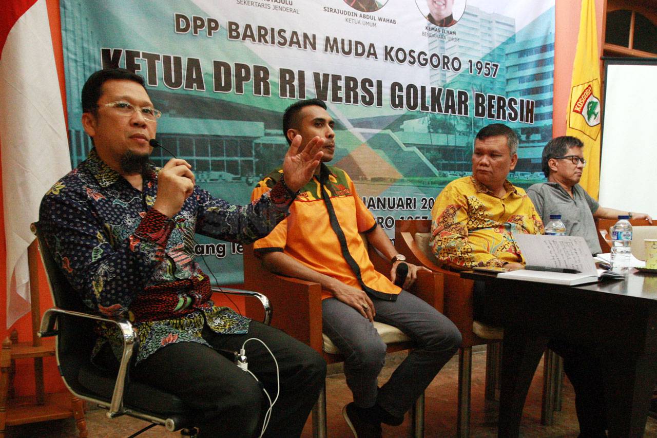 Diskusi Ketua DPR Versi...